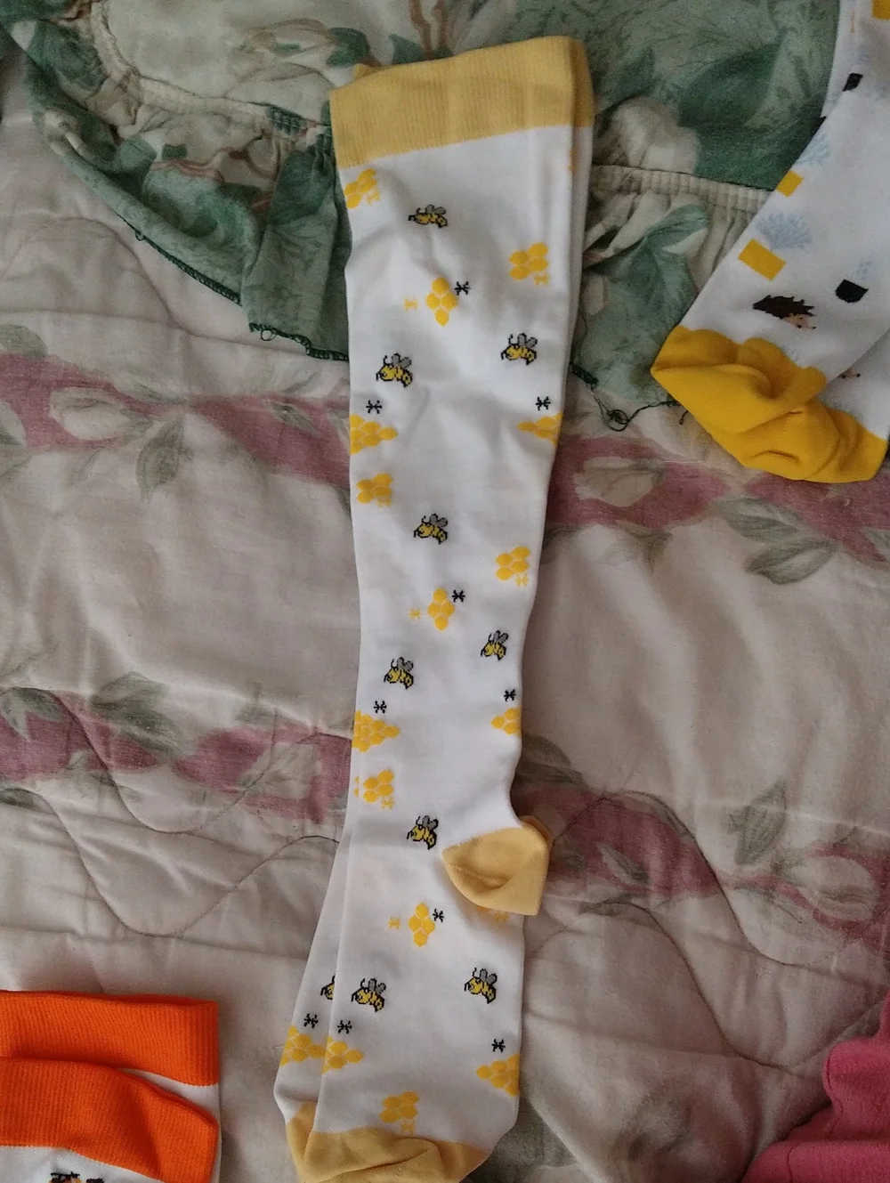 Women's Novelty Knee-High Socks - Yellow & Teal Assortment, 4 Pairs